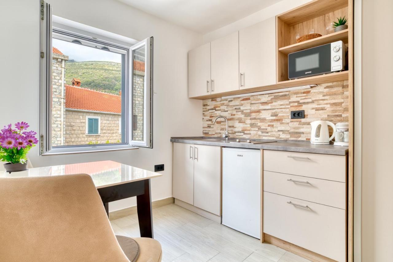 Symphony Apartments Street View Petrovac na moru Exterior foto